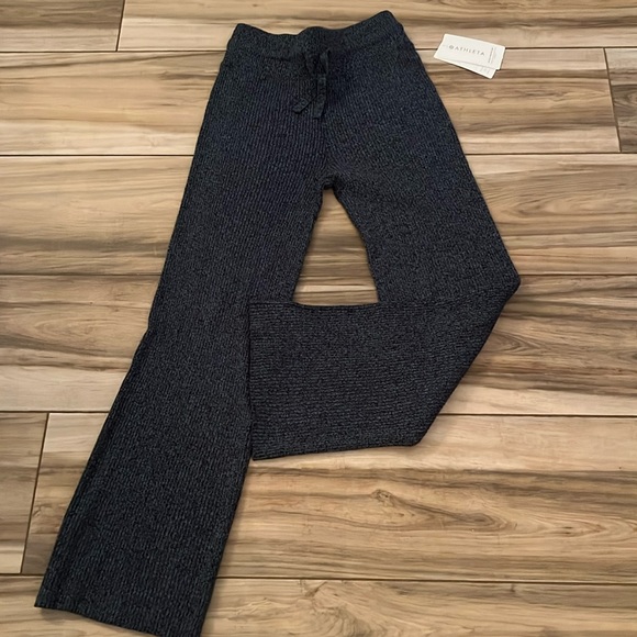 Athleta reverie sweater pant - Picture 2 of 6